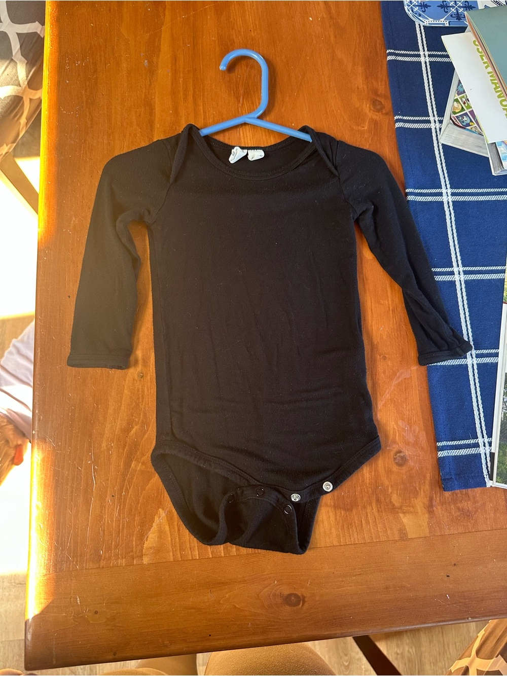 Kyte BABY Black Long-Sleeve One-Piece Bodysuit